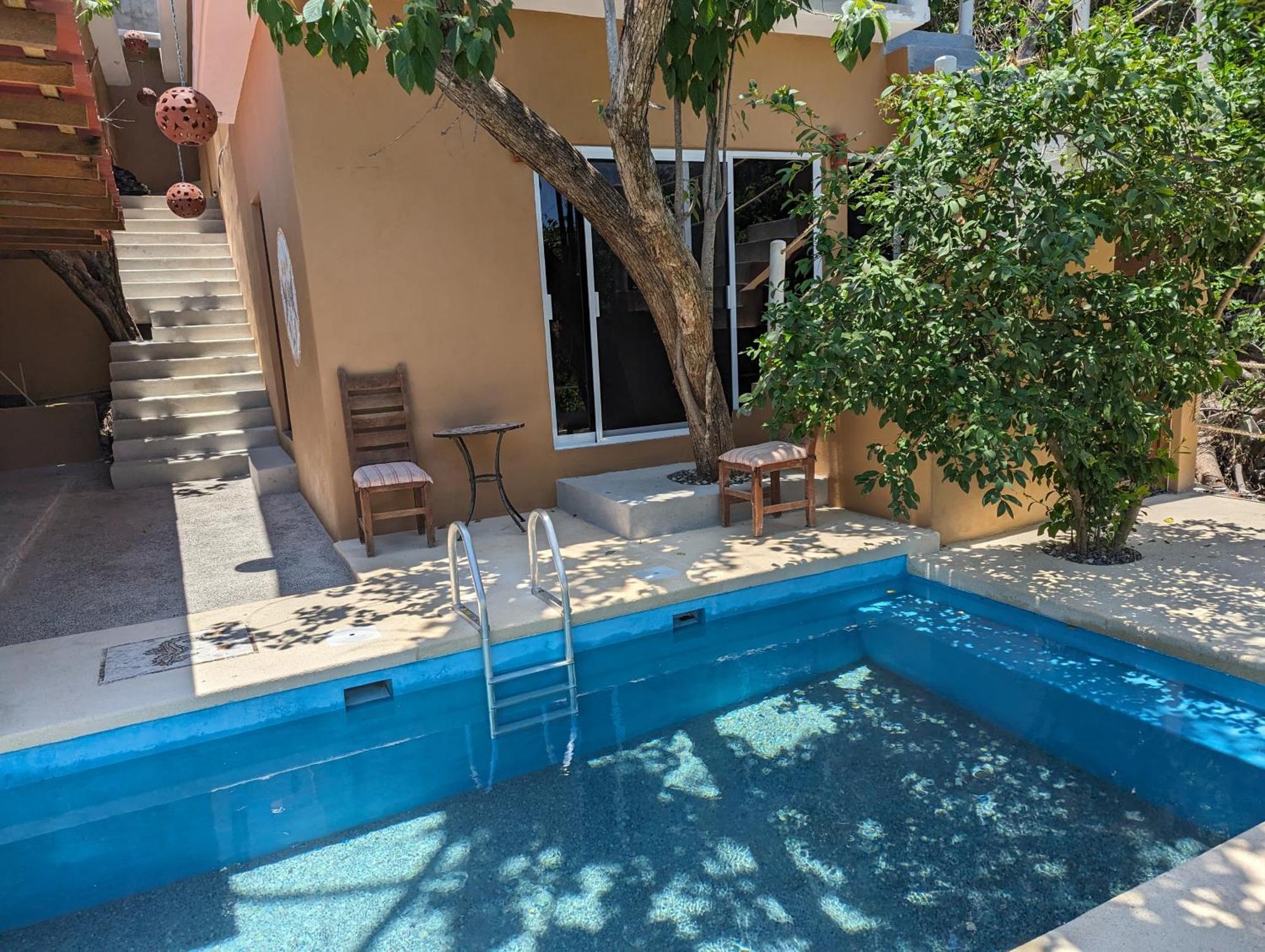 Casa Arcoiris Zihuatanejo B&B Exterior photo