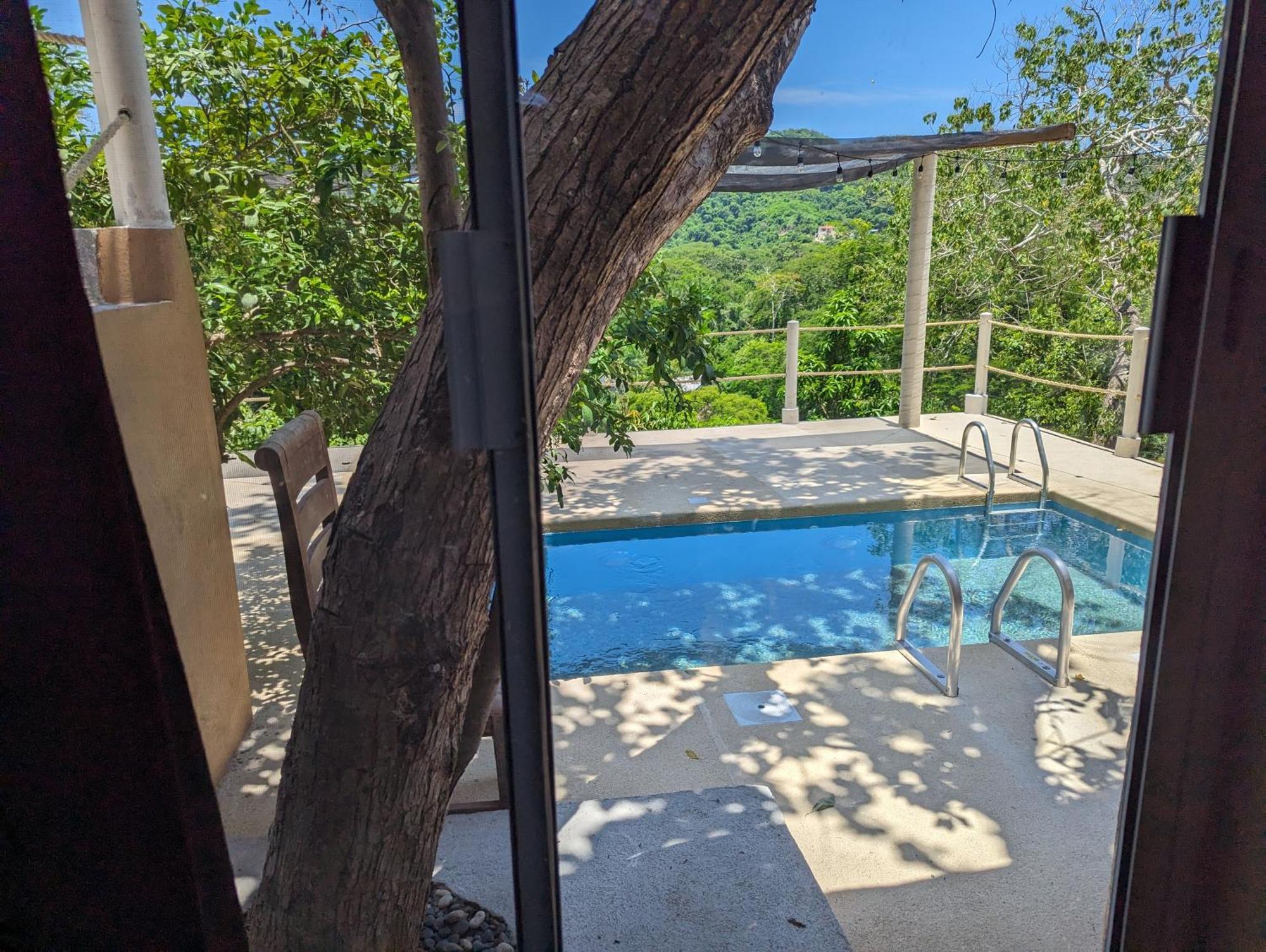 Casa Arcoiris Zihuatanejo B&B Exterior photo