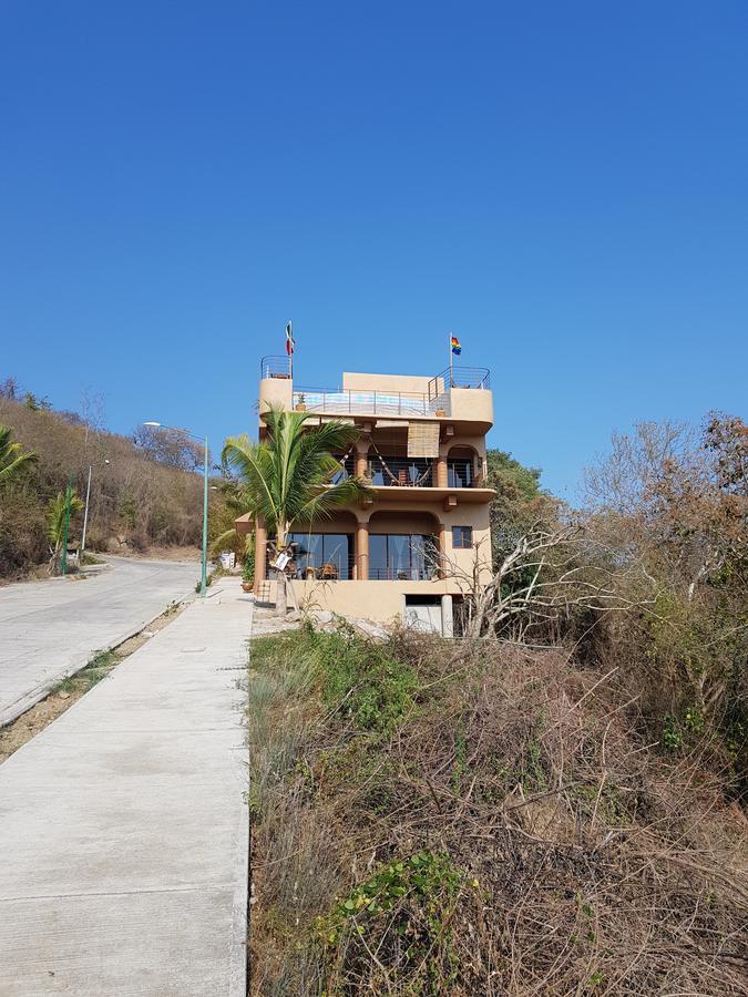 Casa Arcoiris Zihuatanejo B&B Exterior photo