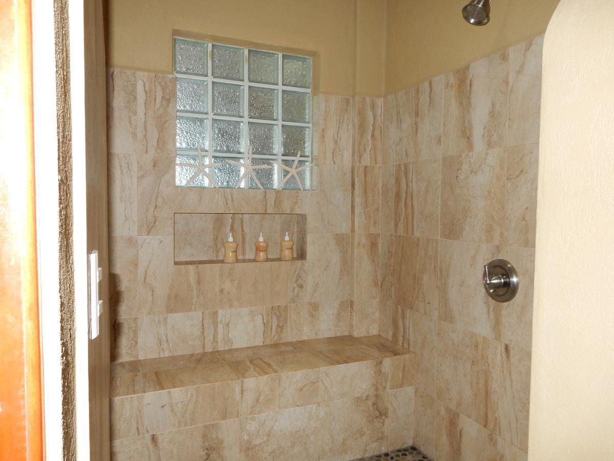 Casa Arcoiris Zihuatanejo B&B Exterior photo